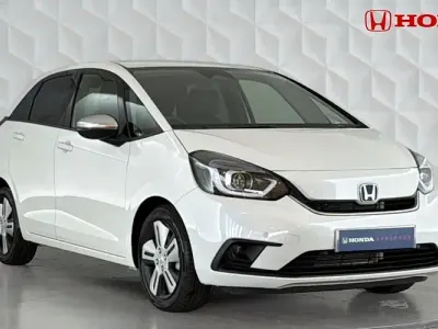 Used Honda Jazz Hybrid 109 HP (80 kW) 2021 Platinum white Hatchback