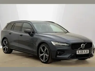 Used Volvo V60 Plus 194 HP (142 kW) 2025 Blue Estate