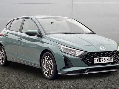 Used Hyundai i20 Advanced 101 HP (74 kW) 2024 Green Hatchback