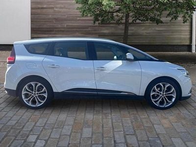Usado Renault Grand Scénic IV Iconic 120 HP (88 kW) 2019 Branco Monovolume