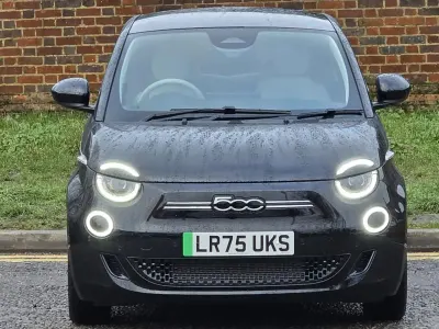 Nowe Fiat 500e La Prima 86 kW (118 KM) 2025 Czarny Hatchback