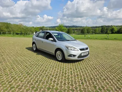 Used Ford Focus Titanium 125 HP (91 kW) 2009 Silver Hatchback