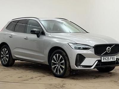 Usado Volvo XC60 Plus 250 HP (183 kW) 2025 Prateado SUV