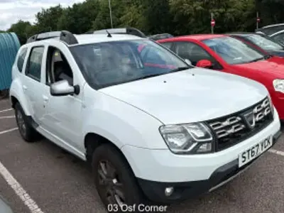 Used Dacia Duster Lauréate 109 HP (80 kW) 2017 White SUV