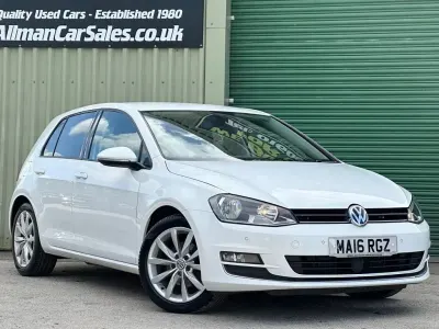 Używany VW Golf VII GT 150 KM (110 kW) 2016 Biały Hatchback