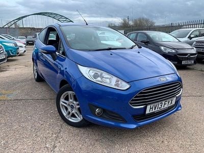 Used Ford Fiesta Zetec 125 HP (91 kW) 2013 Blue Hatchback