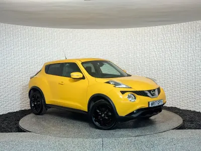Used Nissan Juke N-Connecta 110 HP (80 kW) 2017 Yellow SUV