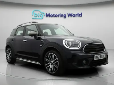 Used Mini Cooper Countryman Exclusive 134 HP (98 kW) 2023 Blue/black SUV