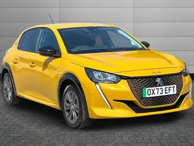 Used Peugeot e-208 Active+ 100 kW (136 HP) 2024 Yellow Hatchback