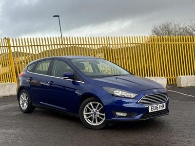 Used Ford Focus Zetec 125 HP (91 kW) 2016 Blue Hatchback