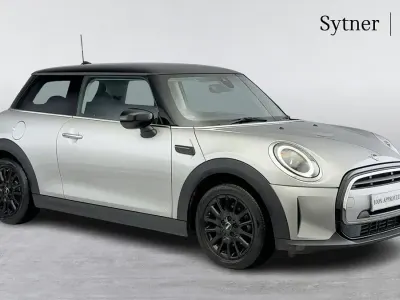 Used Mini Cooper Classic 134 HP (98 kW) 2023 Silver Hatchback