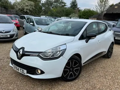 Usado Renault Clio IV Dynamique 90 HP (66 kW) 2014 Branco Citadino