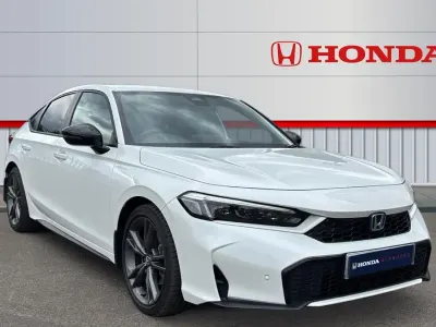 Used Honda Civic Hybrid 184 HP (135 kW) 2025 Premium paint  platinum white Hatchback