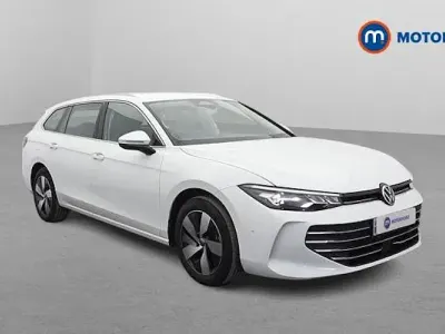 Usado VW Passat Life 204 HP (150 kW) 2025 Branco Carrinha