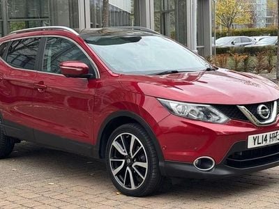Red Used 2014 Nissan Qashqai Tekna SUV | £4,730 (A bit pricey)