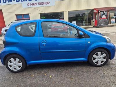 Blue Used 2009 Toyota Aygo Hatchback | £5,295
