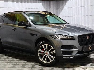 Used Jaguar F-Pace Portfolio 180 HP (132 kW) 2018 Grey SUV
