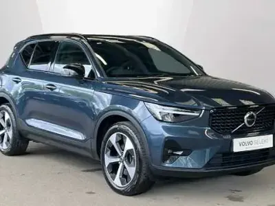 Usado Volvo XC40 Plus 194 HP (142 kW) 2026 SUV