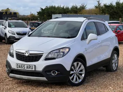 Used Vauxhall Mokka 140 HP (102 kW) 2015 White SUV