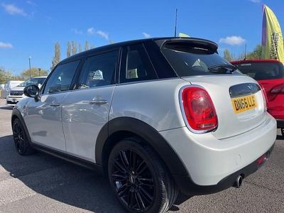 Używany Mini Cooper D Hatch 116 KM (85 kW) 2016 Srebrny Hatchback