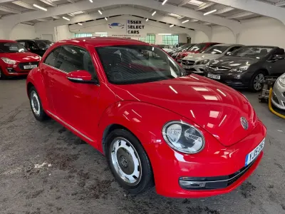 Used VW Beetle Design 110 HP (80 kW) 2015 Red Hatchback