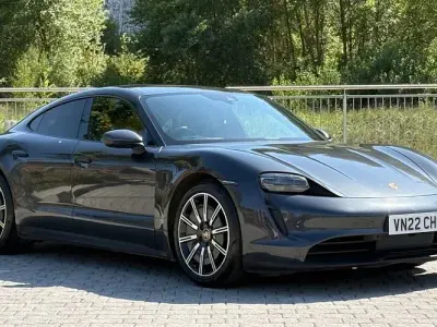 Used Porsche Taycan 300 kW (408 HP) 2023 Sedan