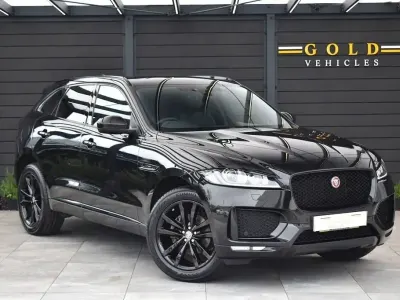 Begagnad Jaguar F-Pace Chequered Flag 180 HK (132 kW) 2020 Svart SUV