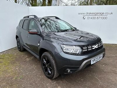 Used Dacia Duster Extreme 150 HP (110 kW) 2023 Grey SUV