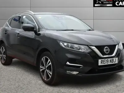 Used Nissan Qashqai N-Connecta 140 HP (102 kW) 2019 Black SUV