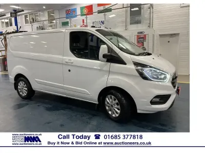 Used Ford Transit Custom Limited 130 HP (95 kW) 2021 White Van