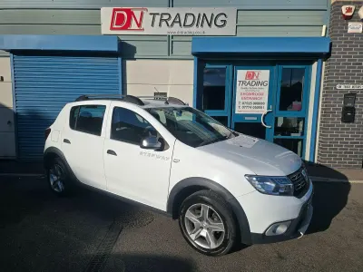 Used Dacia Sandero Essentiel 90 HP (66 kW) 2020 White Hatchback