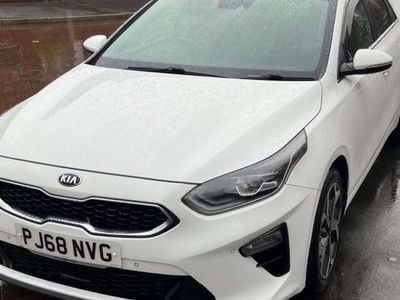 White Used 2018 Kia Ceed First Edition Hatchback | £9,295 (Fair price)