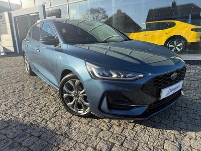 Used Ford Focus ST-Line 2022 Chrome blue Hatchback