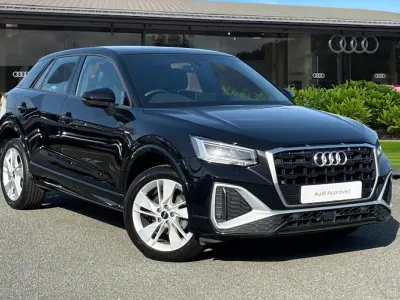 Begagnad Audi Q2 S-Line 150 HK (110 kW) 2022 Svart SUV