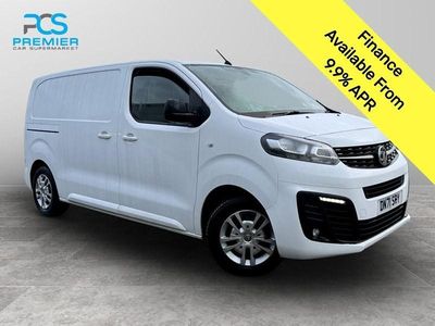 White Used 2022 Vauxhall Vivaro Sportive MPV | £12,600 (Good price)