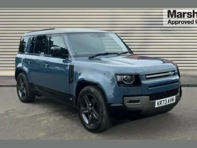 Używany Land Rover Defender SE Dynamic 249 KM (183 kW) 2023 Niebieski SUV