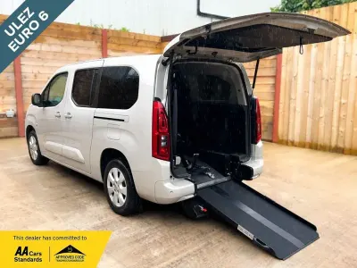 Used Vauxhall Combo 130 HP (95 kW) 2023 Grey MPV