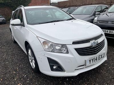 White Used 2014 Chevrolet Cruze LT Hatchback | £1,999 (Super price)