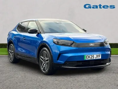 Begagnad Ford Capri Premium 210 kW (286 HK) 2025 Blå Halvkombi