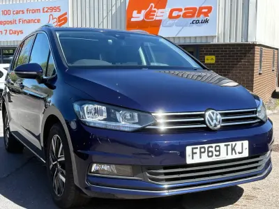 Begagnad VW Touran SEL 150 HK (110 kW) 2019 Blå Minibuss