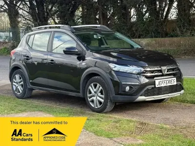 Begagnad Dacia Sandero Comfort 90 HK (66 kW) 2022 Svart Halvkombi