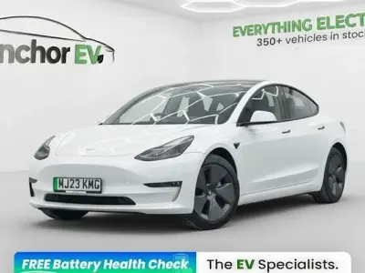 Używany Tesla Model 3 Long Range AWD 258 kW (351 KM) 2023 Biały Sedan/Limuzyna