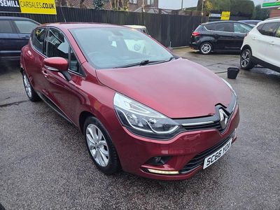 Used Renault Clio IV Dynamique 2017 Red Hatchback
