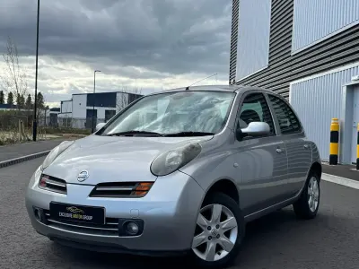 Begagnad Nissan Micra 79 HK (58 kW) 2003 Silver Halvkombi