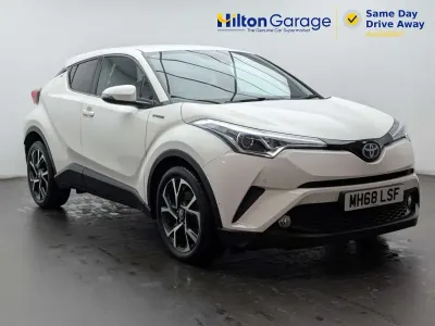 Used Toyota C-HR Design 122 HP (89 kW) 2019 White SUV