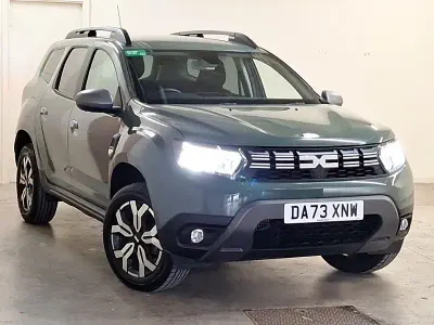 Begagnad Dacia Duster Journey 148 HK (108 kW) 2023 Grön SUV