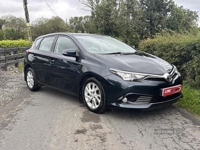 Grey Used 2016 Toyota Auris Business Edition Hatchback | £6,990 (Fair price)