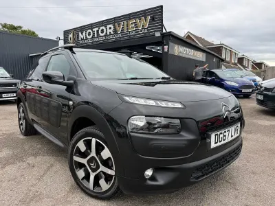 Used Citroën C4 Cactus Flair 2017 Black Hatchback