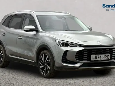 Używany MG ZS Trophy 196 KM (144 kW) 2024 Srebrny SUV