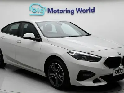 Begagnad BMW 218 Sport Line 136 HK (100 kW) 2023 Vit Sportkupé